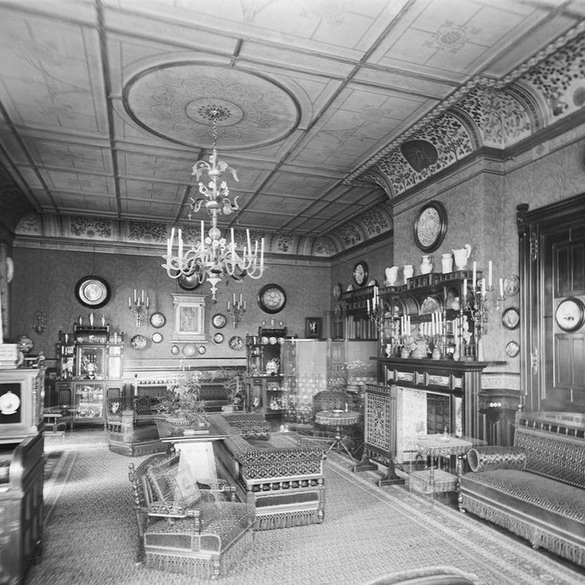 Интерьер особняка в 1885 году. Источник фото: социальные сети