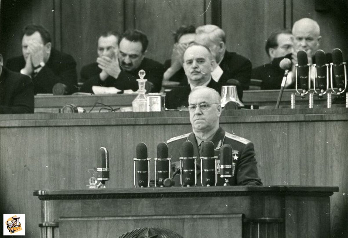 20 съезд 1956 года. Хрущев 20 съезд Хрущев. Маршал Жуков 1956. Хрущев 1956 съезд. Президиум ЦК КПСС 1956.