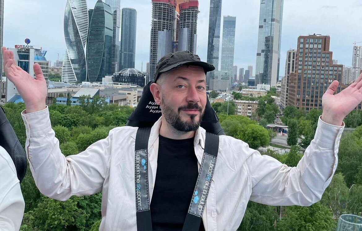   Артемий Лебедев