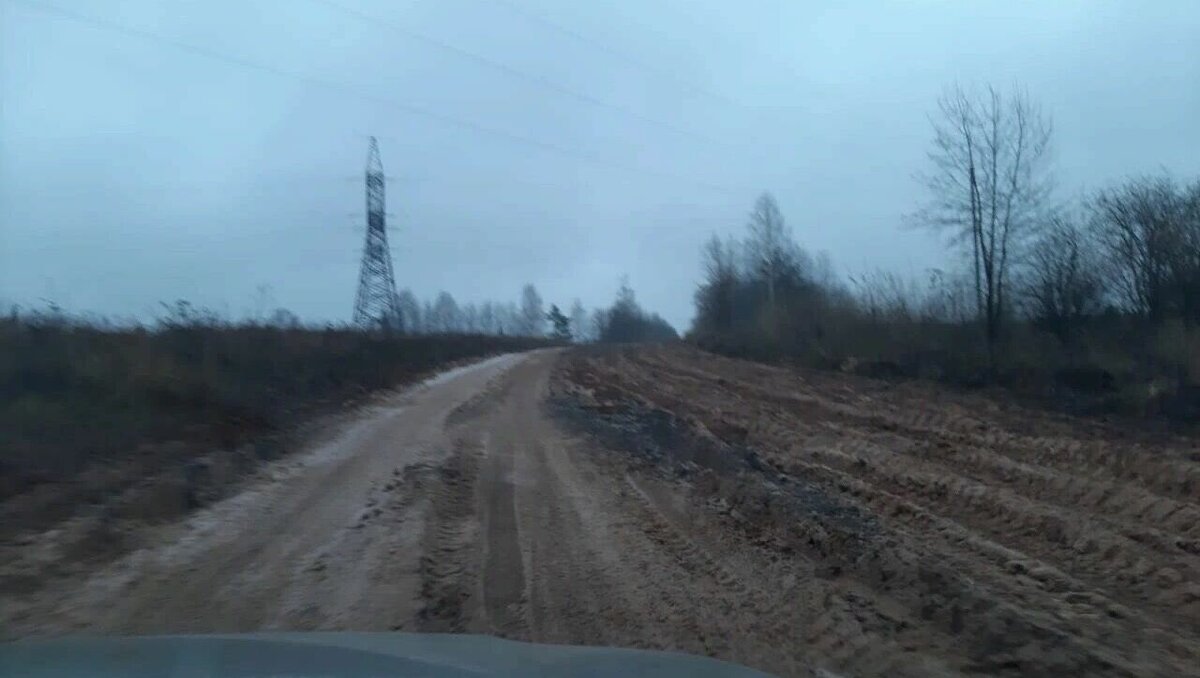     На дороге Гавриловка - Первомайский в Воткинском районе Удмуртии застрял автобус с пассажирами.