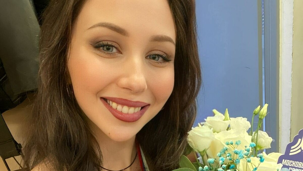    Удмуртская спортсменка Елизавета Туктамышева одержала убедительную победу в состязаниях одиночниц на четвертом этапе Гран-при России по фигурному катанию, которые завершились накануне вечером в Москве.