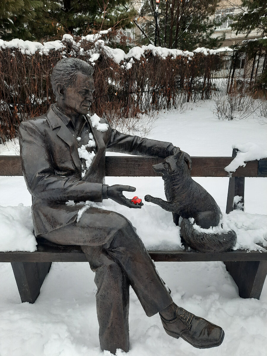 Листайте карусель