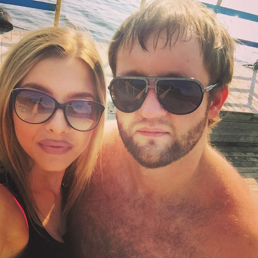 Иван Емельяненко с девушкой. Фото vk.com