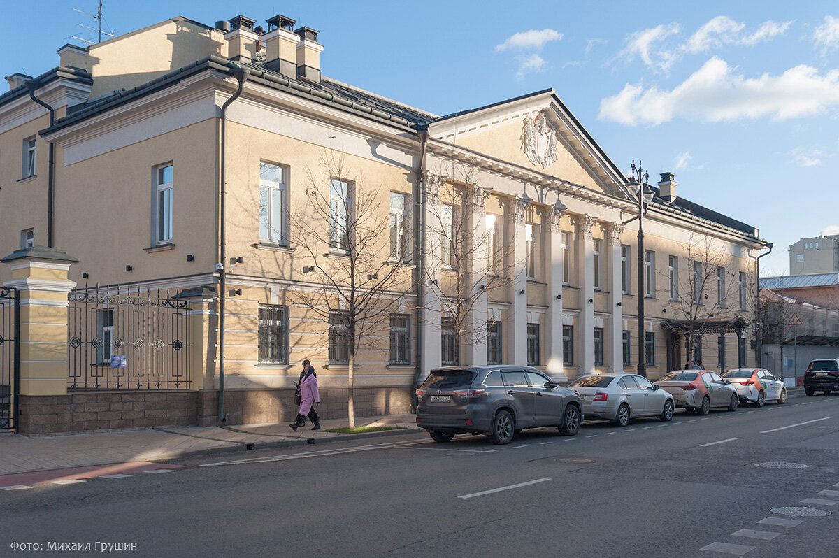 Большая Ордынка, дом № 41. Ноябрь 2022. Фото автора