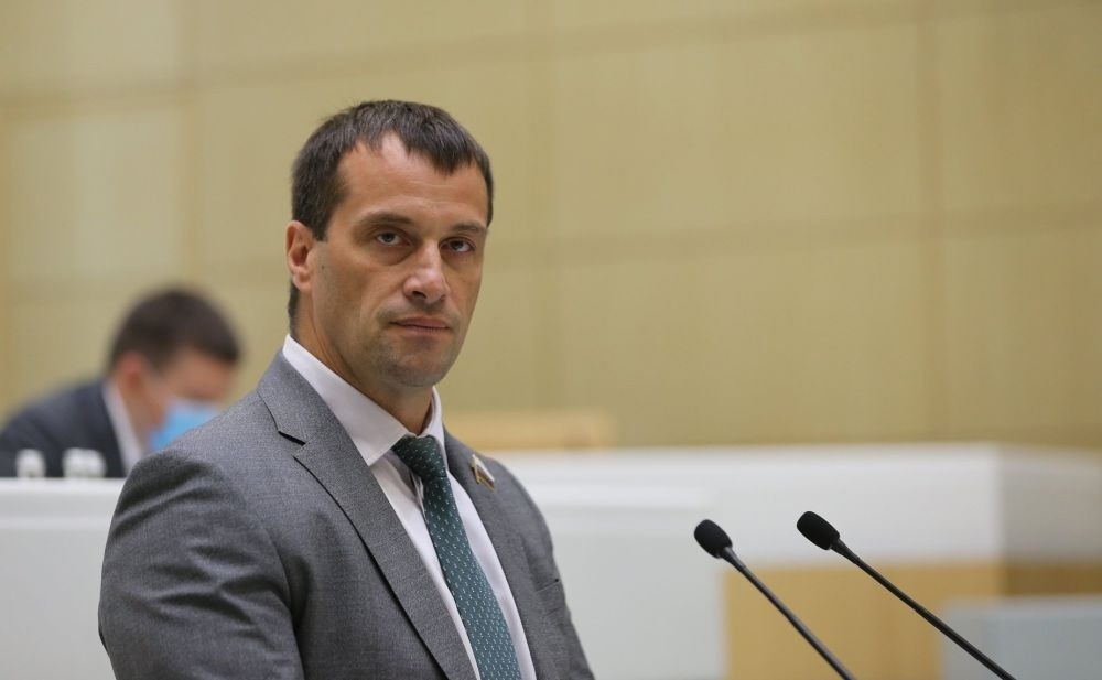    Сенатор Эдуард Исаков: «В России необходимо создать комплексное сопровождение военнослужащих получивших ранения в зоне СВО»