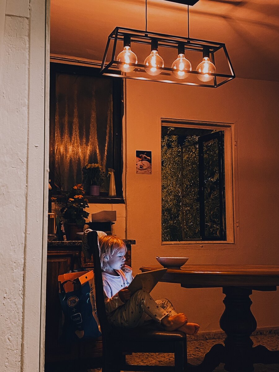 Со светом - уютно)