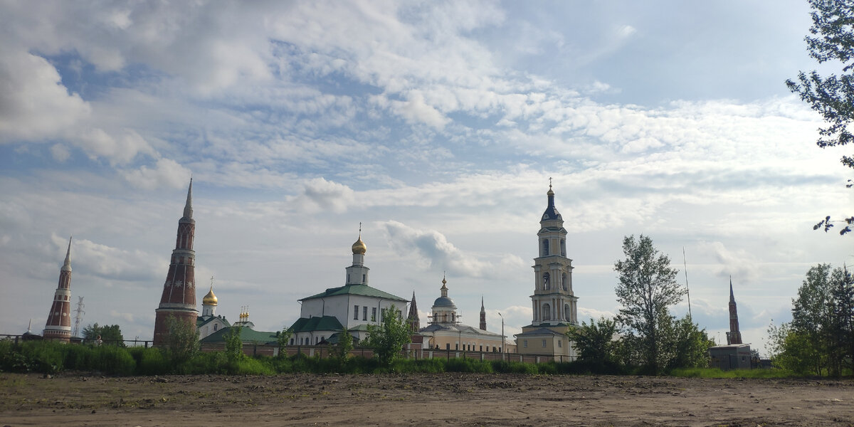 Старо-Голутвинский монастырь в Коломне. Фото авторов