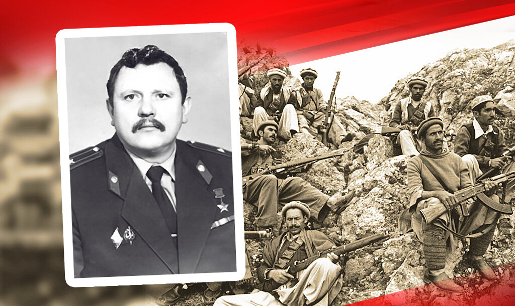 Михаил Иванович Исаков, справа: душманы