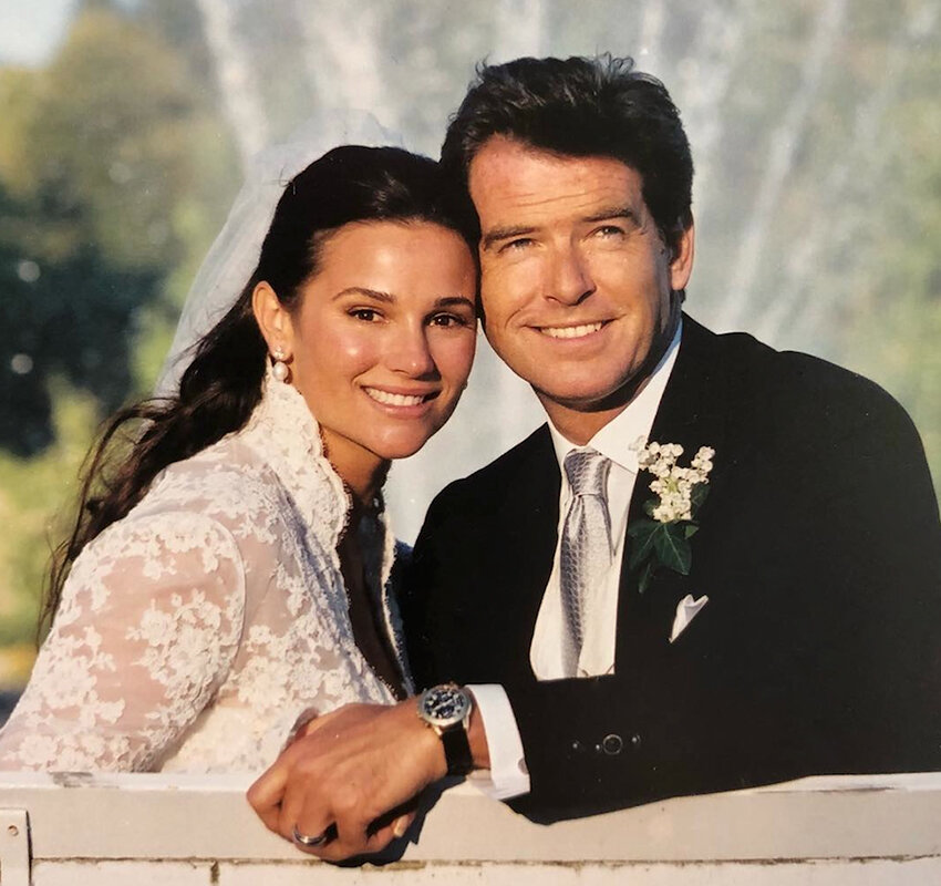 Пирс Броснан и Кили Шэй Смит в деть своей свадьбы в 2001 году