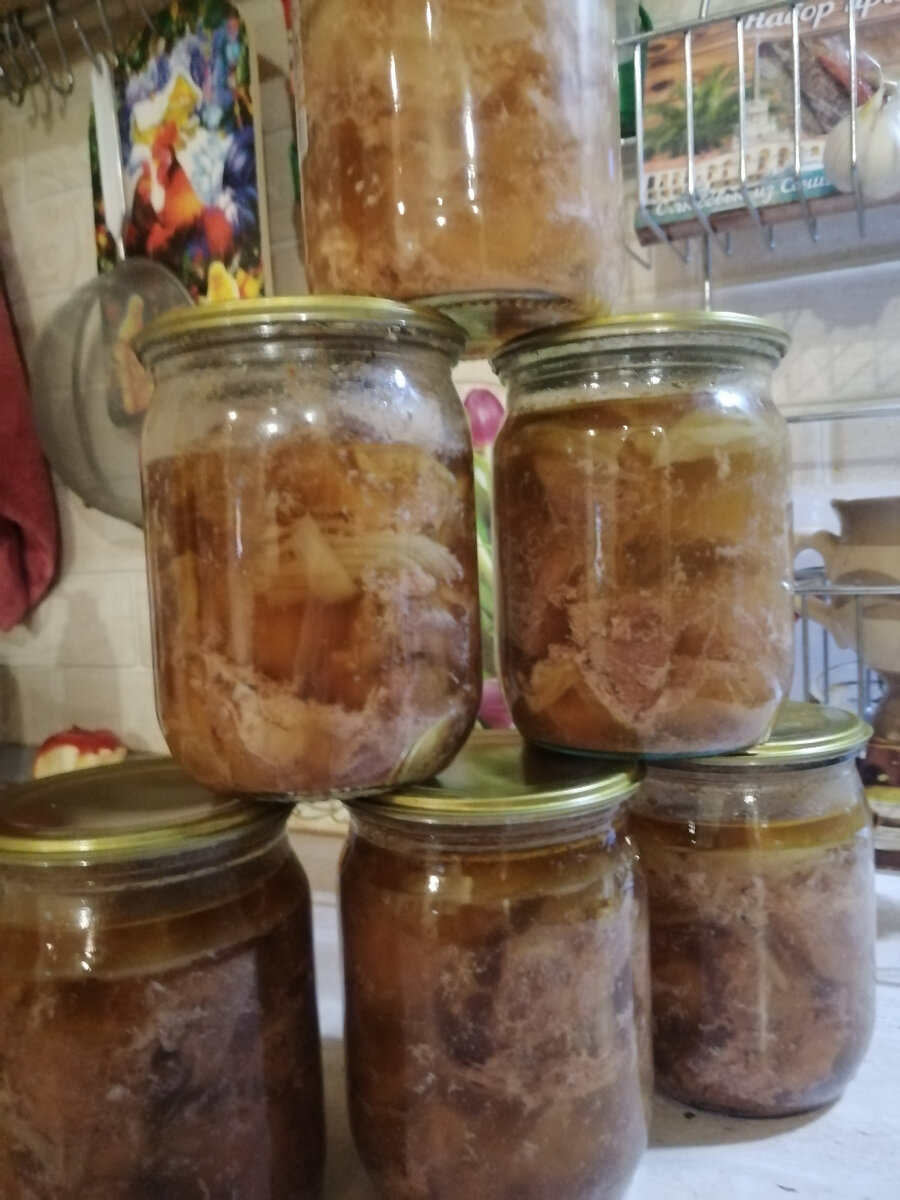 Тушенка свиная. 