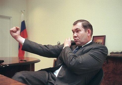 Александр Лебедь - Коней на переправе не меняют, а ослов можно и нужно менять. 