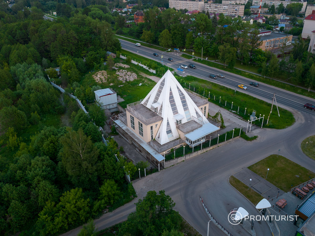 пирамида на пушкинской площади фото