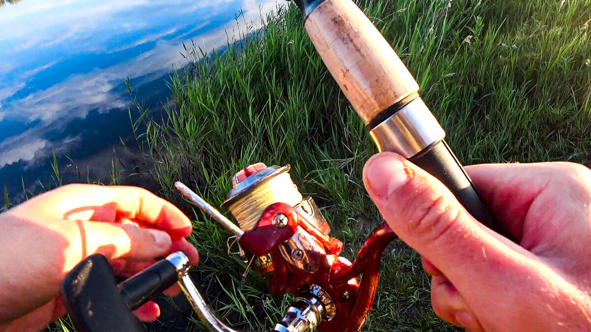 Это фидер, с удочкой нет фото с катушкой. Но, стоит там такая же, только шпуля на 2000, и вместо шнура намотана основная леска 0.18 мм