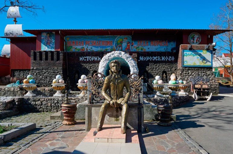 Фотографии со страницы сообщества "ДЕТСКИЙ ОЗДОРОВИТЕЛЬНЫЙ ЛАГЕРЬ "ЛУКОМОРЬЕ"" -