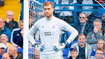 Томаш голый