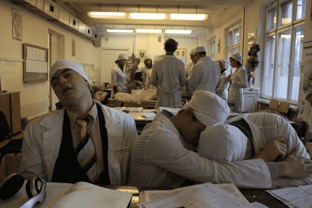 Пары в 8.00 утра зачастую проходят именно так)