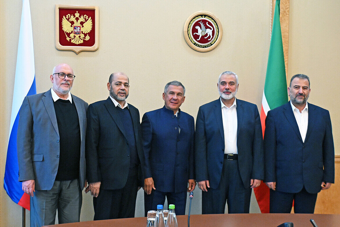 На коллективной фотографии можно увидеть настоящую сенсацию – на нем присутствует председатель Политбюро ХАМАС Исмаил ХанияФото: president.tatarstan.ru