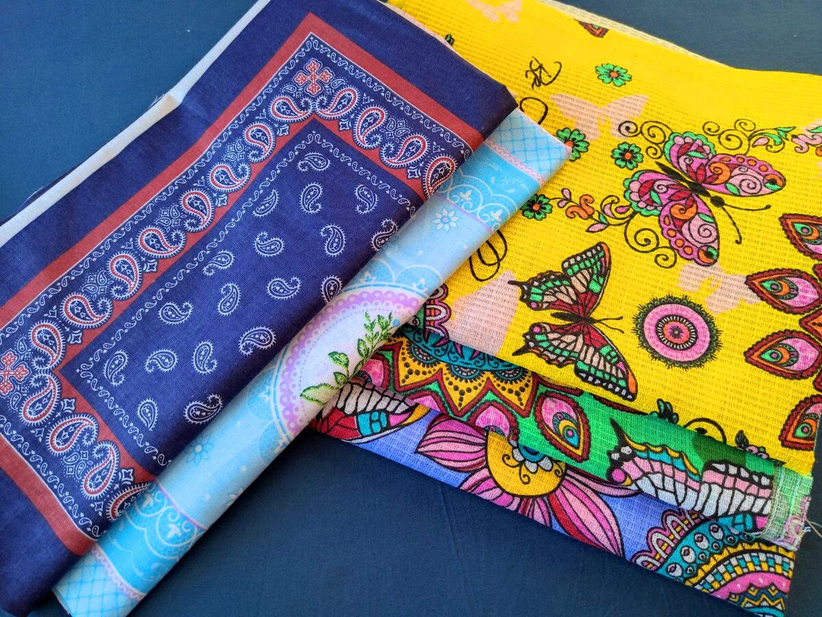 Кадр из распаковки посылки. Именно эти полотенца попросились в работу