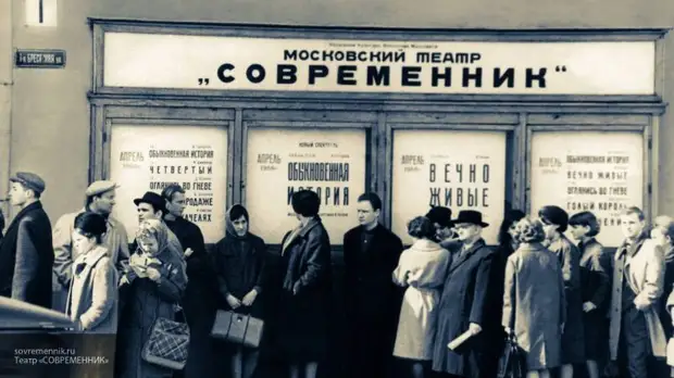 15 ������ 1956 ����, ����������� ������ ������� ������ "����� �����" �������� ����� "�����������".