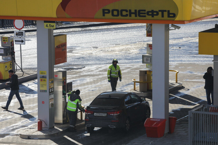    «Частично выпадающие доходы заменяются ростом внутренних налогов на бензин»