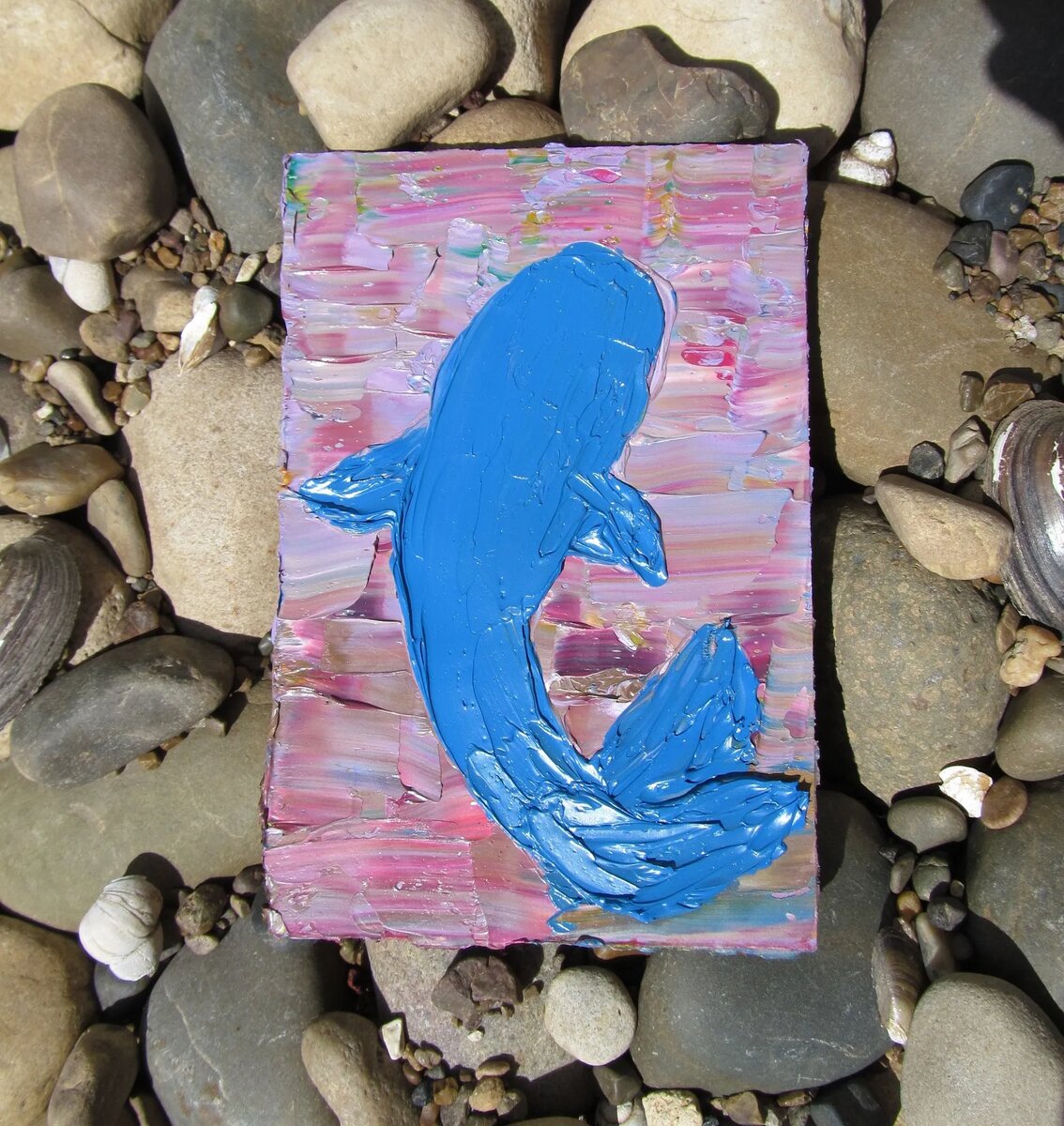 Картина кит выполнена на картоне в технике импасто