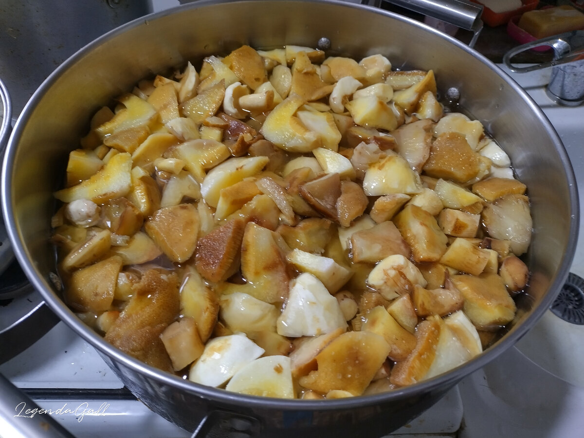 Варить пришлось снова в 10-литровой.