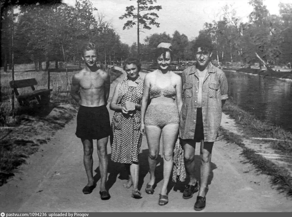 Здравствуйте, товарищи. Не устаю рассказывать про нашу замечательную жизнь в СССР. Особенно потрясающим было детство...-12