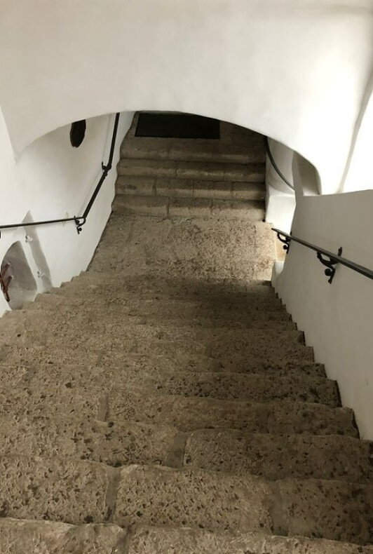 Старинная лестница в Доме Подзноева