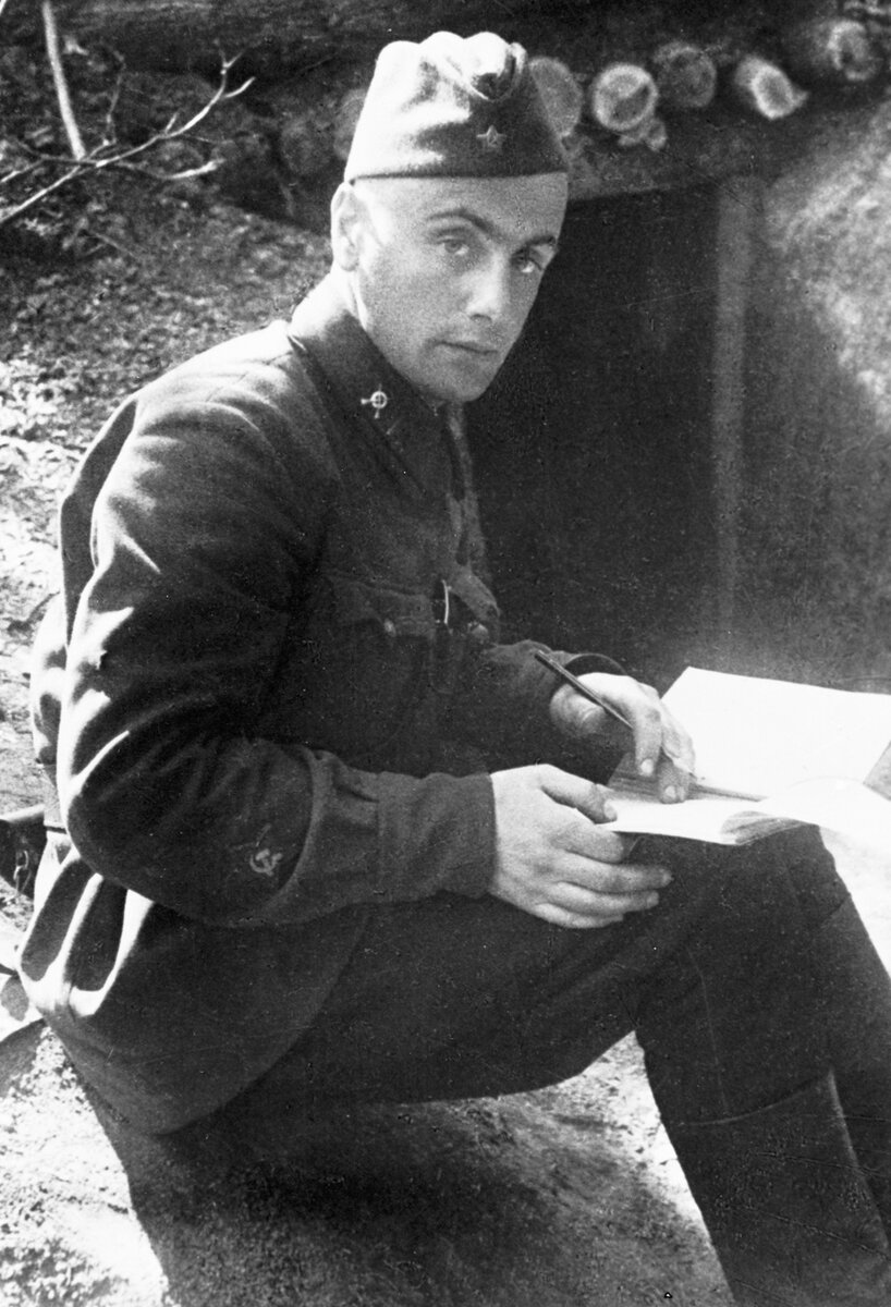 Е.Долматовский