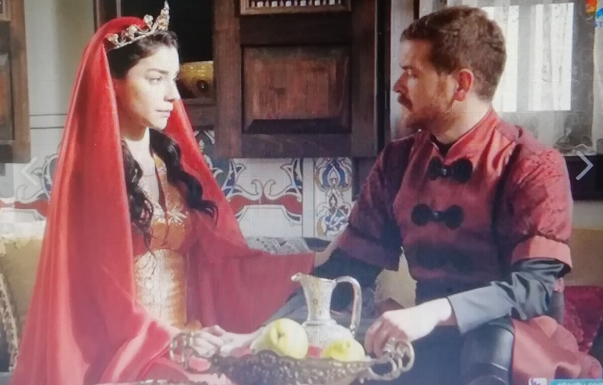 Нурбану наставляет Селима.