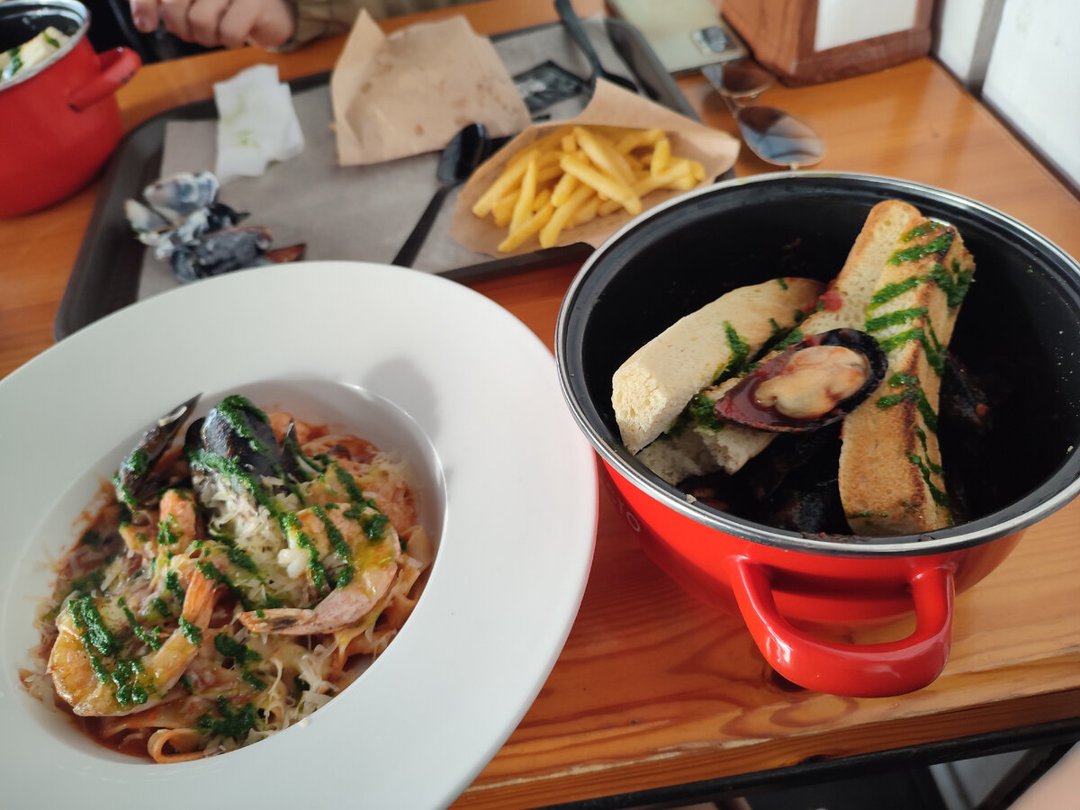 Мидийное место