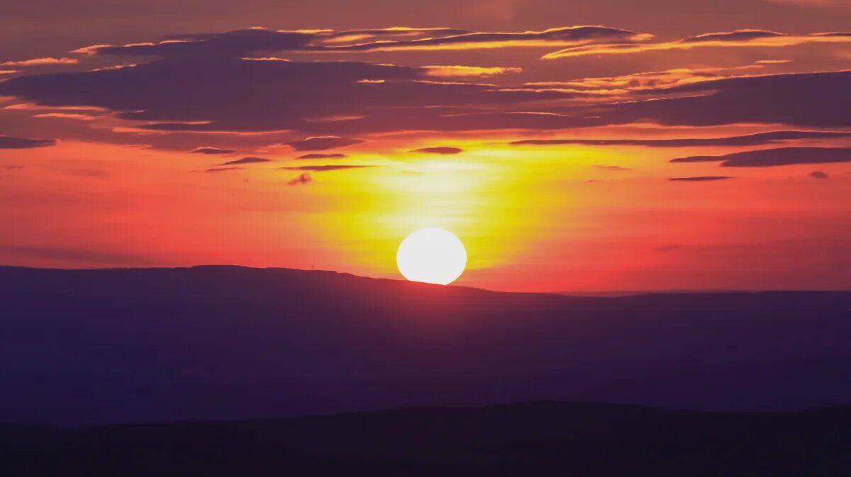 Магнитная буря на 19 февраля будет иметь множество переменчивых колебаний. Фото: www.piqsels.com