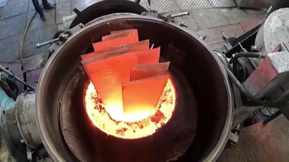     Высокие технологии: как во Владикавказе производят бескислородную медь Скриншот видео