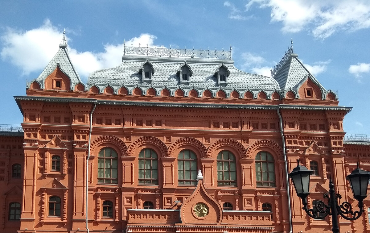 Здание дореволюционной городской думы, архитектор Д. Чичагов. Фото автора