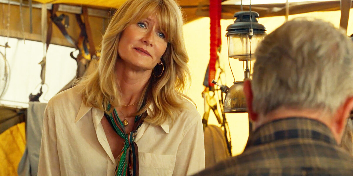 Лора Дерн в фильме «Мир Юрского периода: Господство»