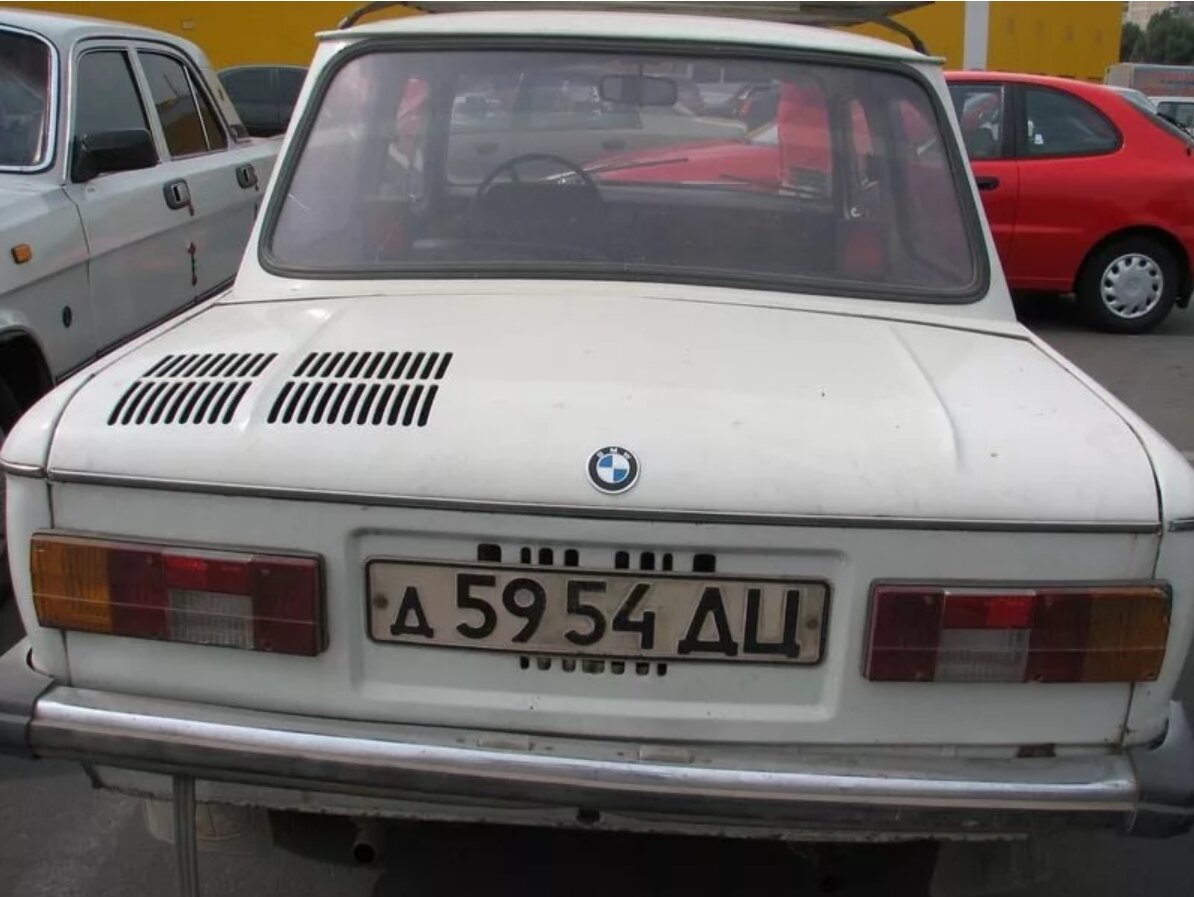 BMW со значком Мерседес