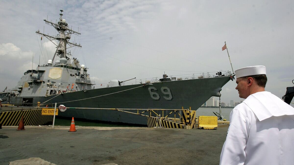    Ракетный эсминец типа Arleigh Burke, USS Milius (DDG 69)© AP Photo / Aaron Favila