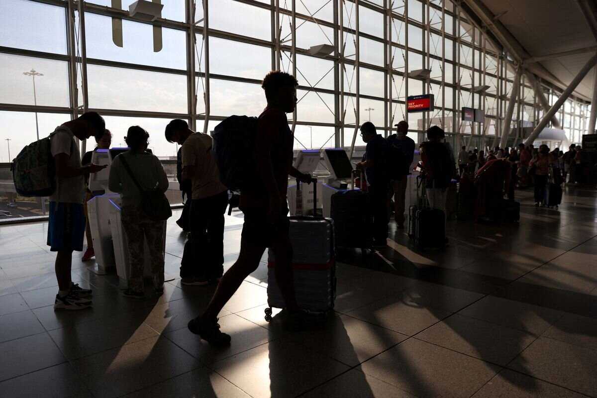 Авиакомпании США обязуются предоставить питание и гостиничные номера в случае длительных задержек