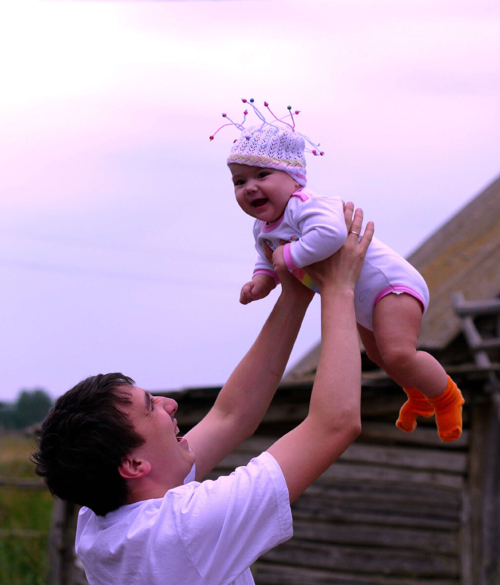У папы на руках ничего не страшно!