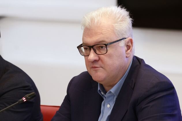    Дмитрий Орлов на заседании экспертного клуба «Регион» на тему «Выборы-2022: трансформация повестки и новое доминирование «Единой России» в пресс-центре ИА REGNUM Василий Иванов © ИА REGNUM