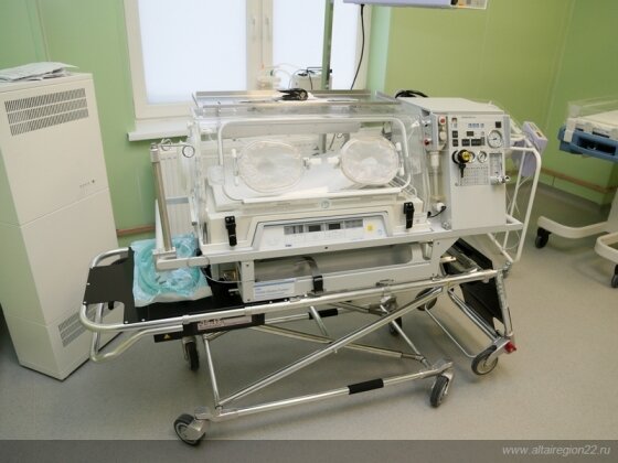    Палата для ухода за недоношенными младенцами Антон Федотов
