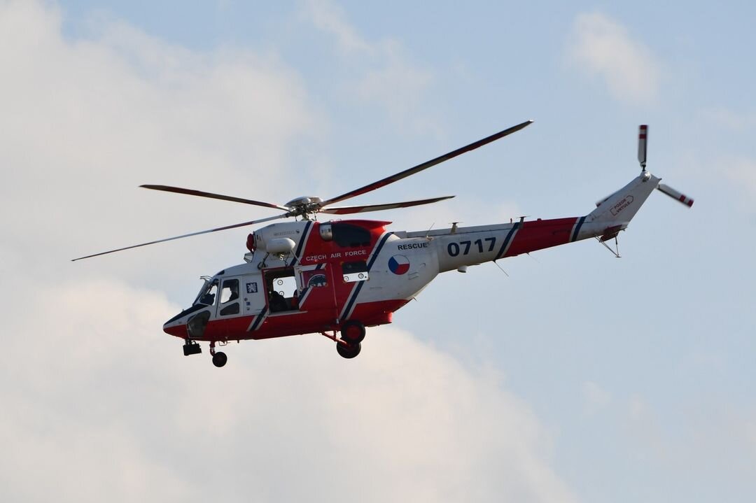 А поляки делали хорошие вертолёты, но не без помощи СССР. PZL W-3 Sokol