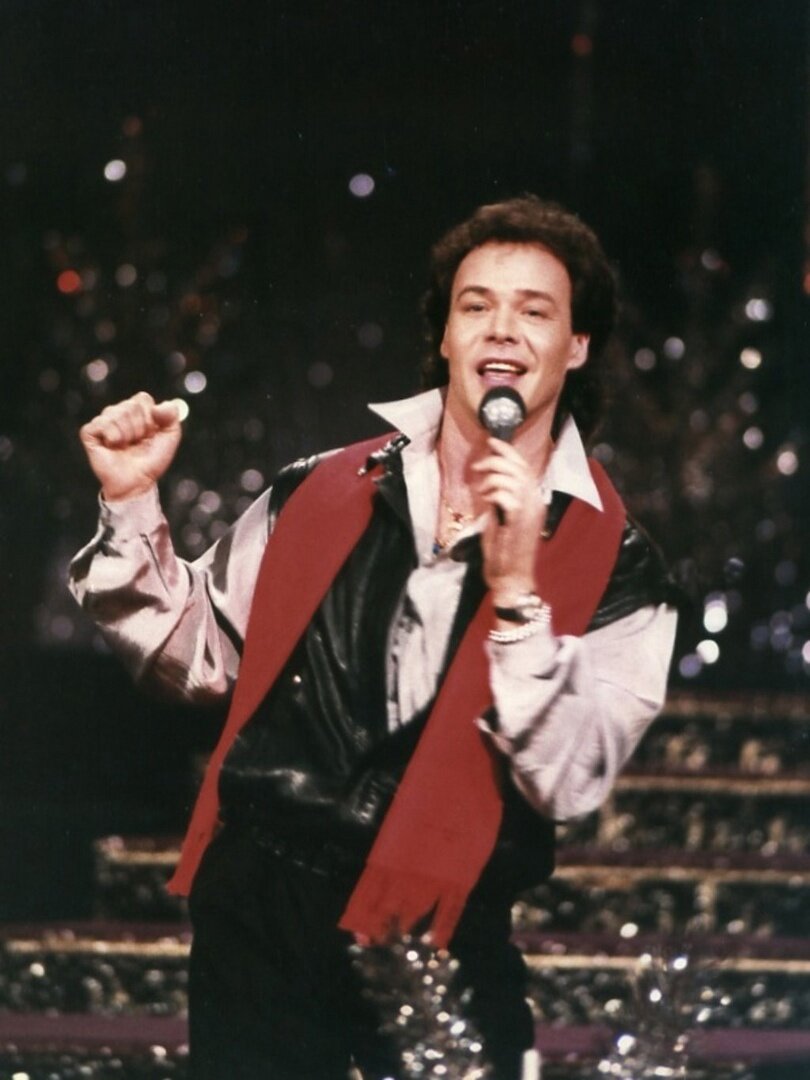 Михаил Муромов стал популярным после выхода хита "Яблоки на снегу"