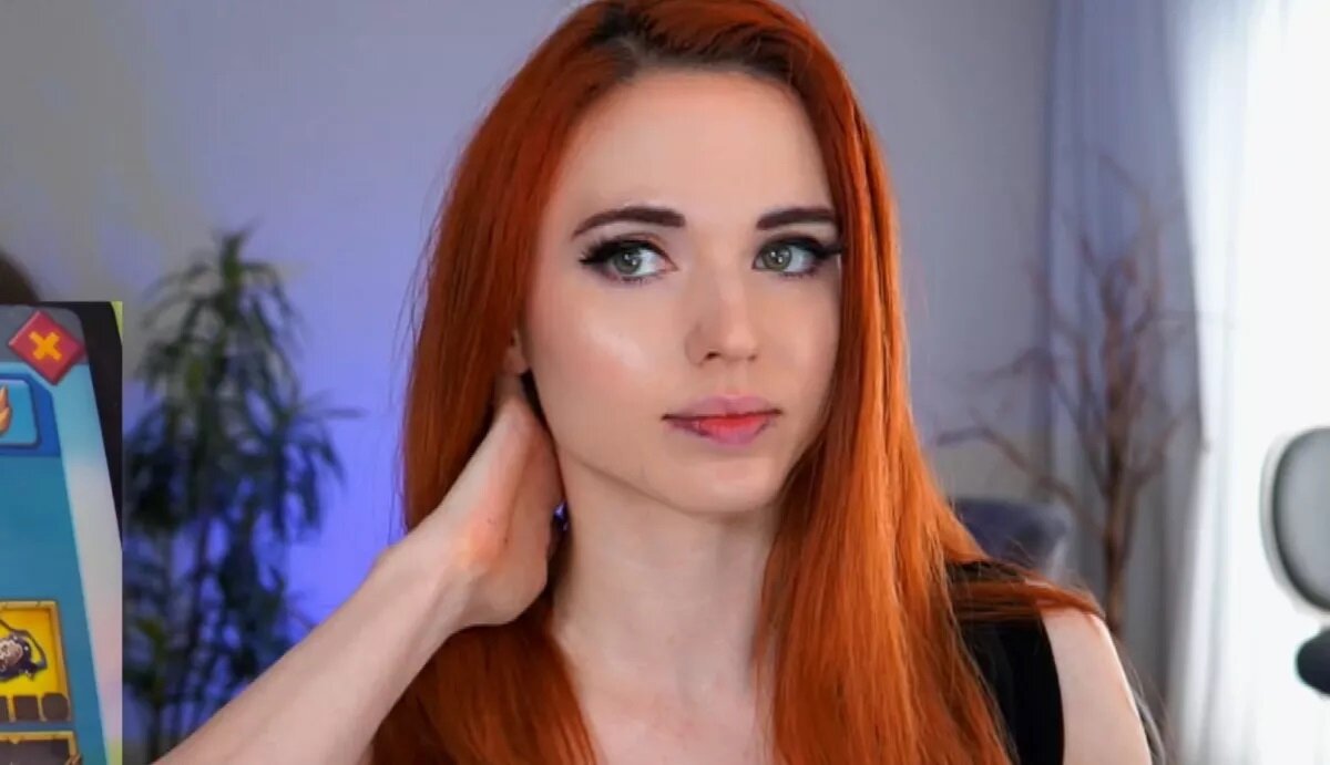 Кейтлин «Amouranth» Сирагуса