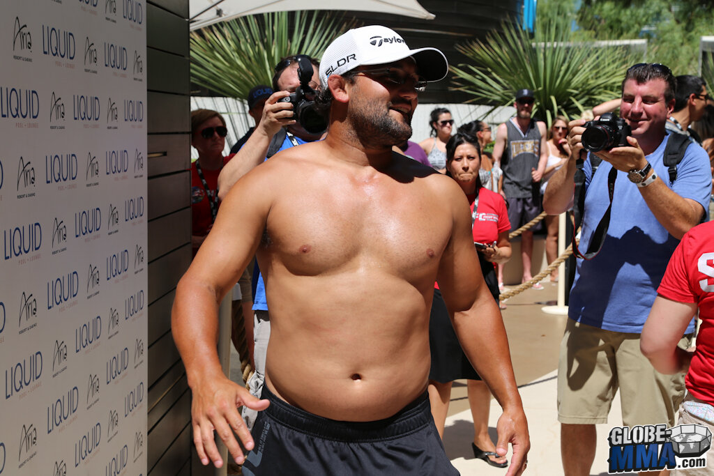 Джонни Хендрикс на пике форме.