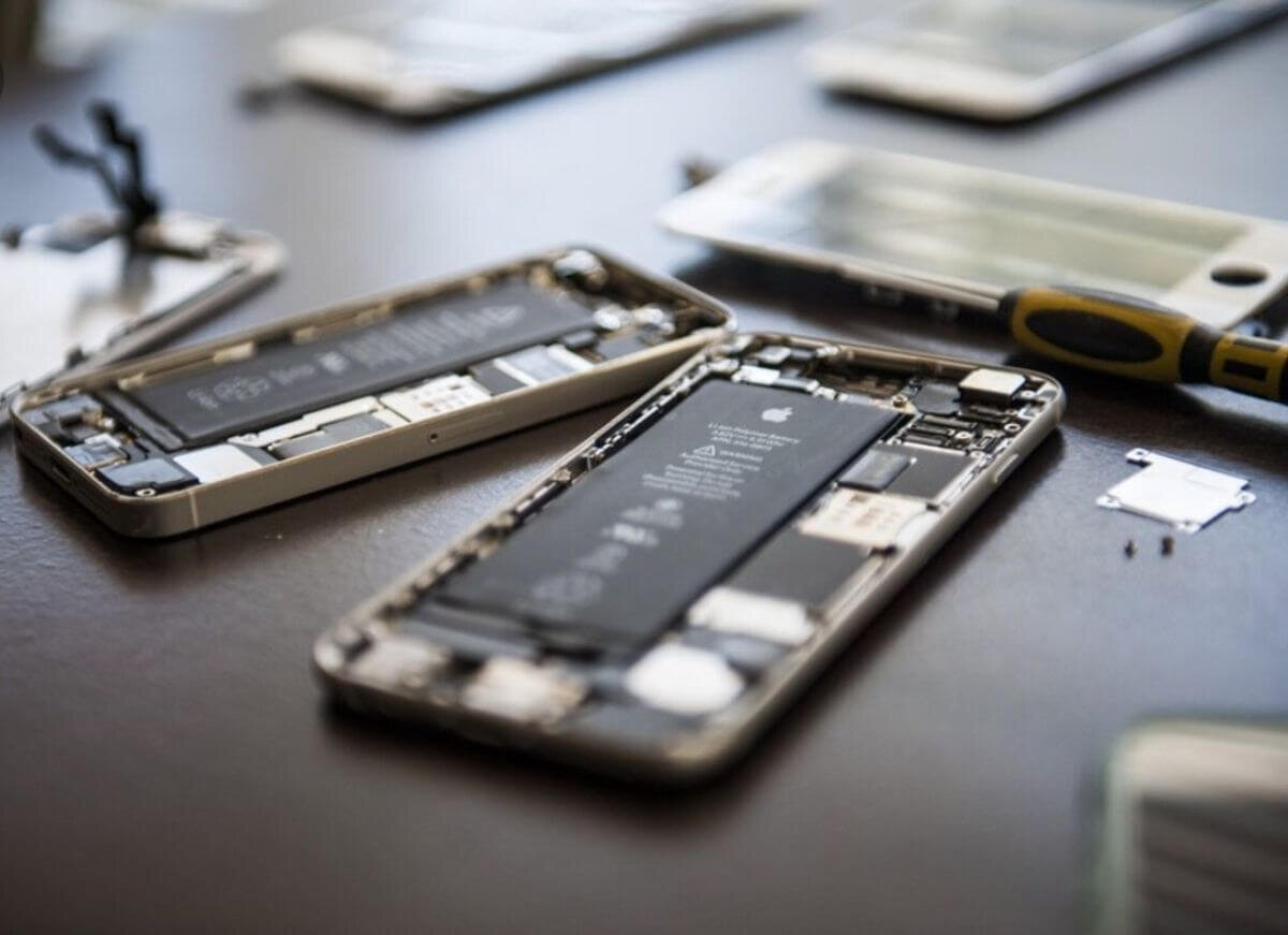 Владельцы iPhone столкнулись с серьезными ограничениями корпорации Apple, которые сильно повлияли на комфорт использования этих смартфонов.-2