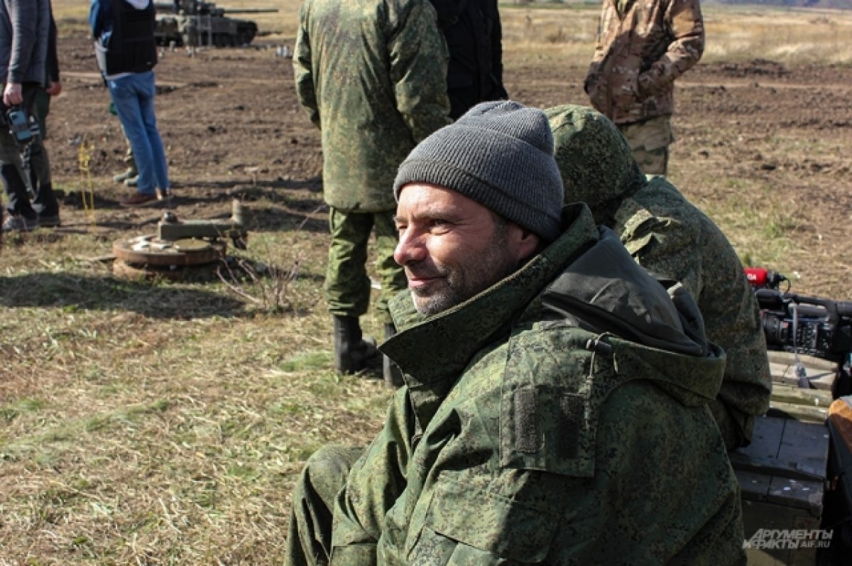    Бурков поручил демобилизовать омичей, имеющих трёх несовершеннолетних детей