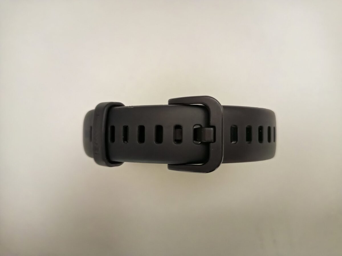 Как снять ремешок с huawei 6. Huawei Band 7 narxi. Huawei Band 7 цвета.