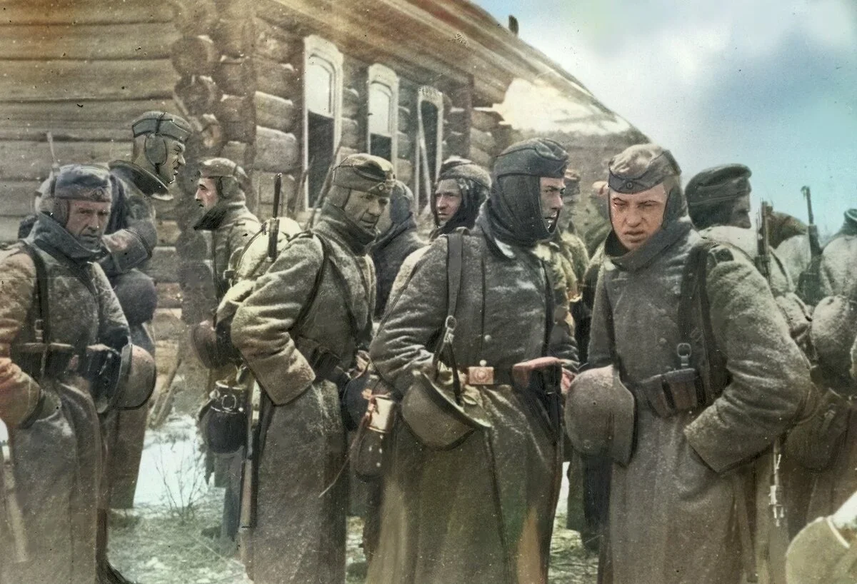 Наступление вермахта на москву. Солдаты вермахта под Москвой 1941. Солдаты вермахта зима 1941. Немецкие солдаты зимой Восточном фронте 1941.