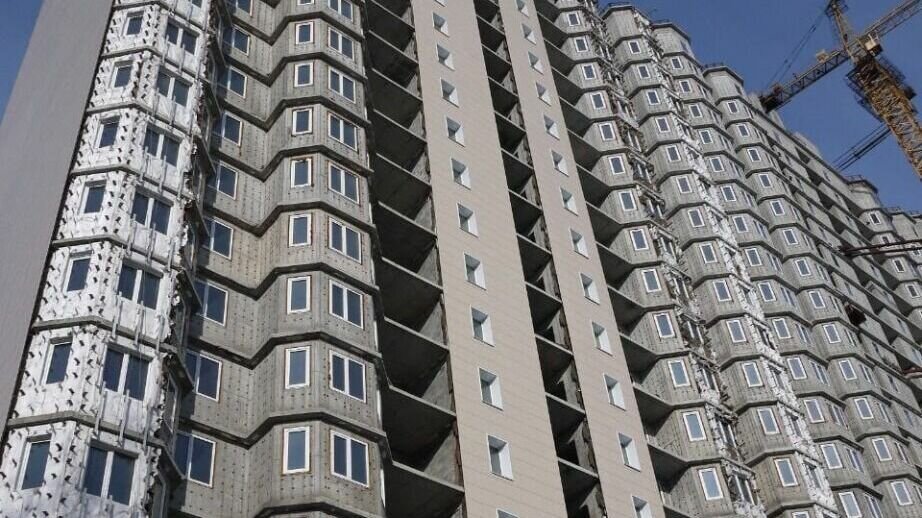     Министерство строительства Хабаровского края продолжает системную работу по решению проблемы обманутых дольщиков.